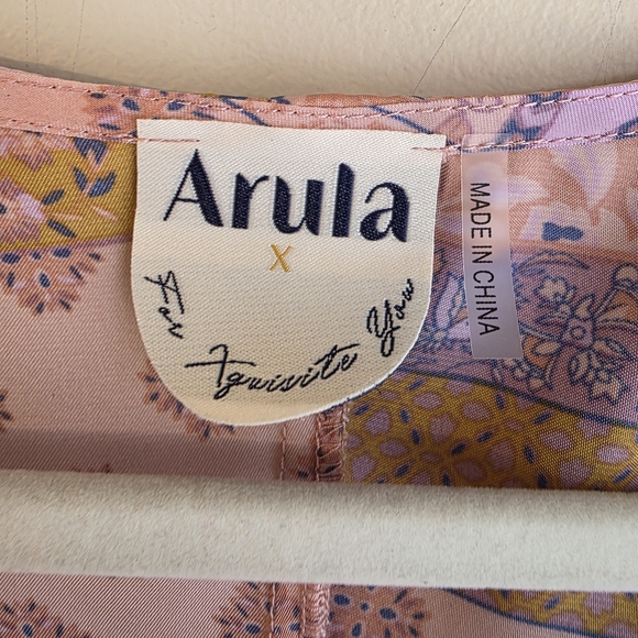 ARULA Pink and Purple Patterned Midi Dress - Picture 4 of 12